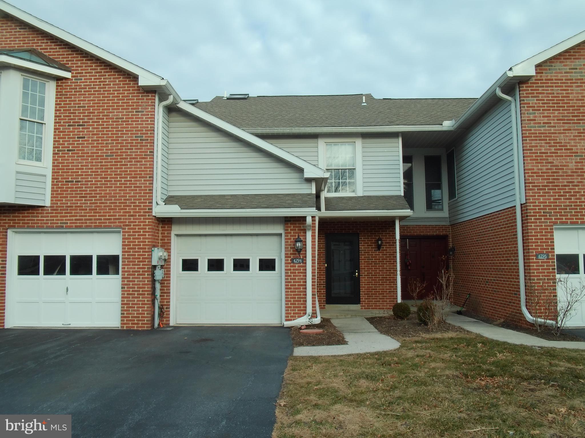 WIMBLEDON COURT - Residential