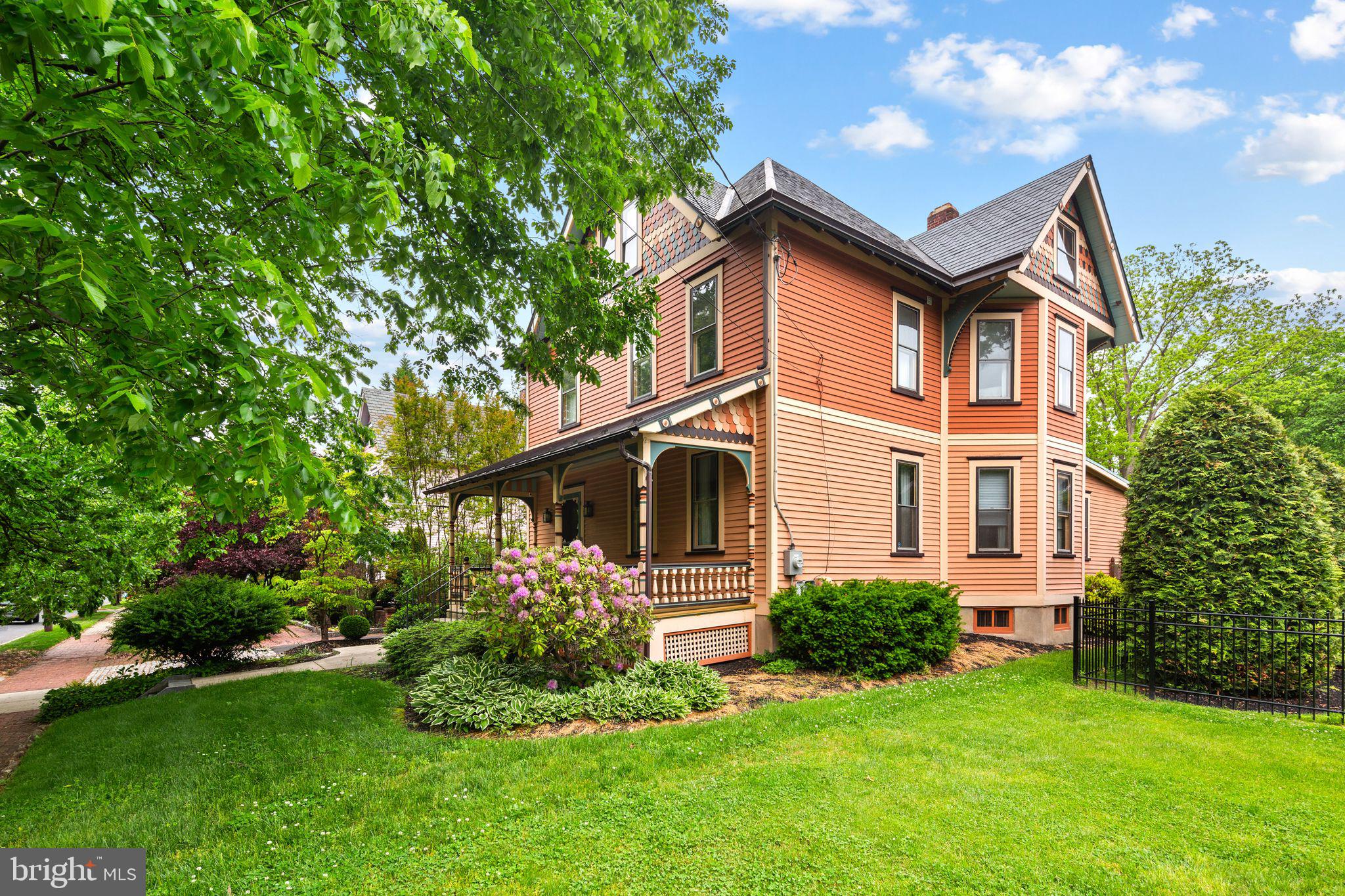 213 WARWICK ROAD