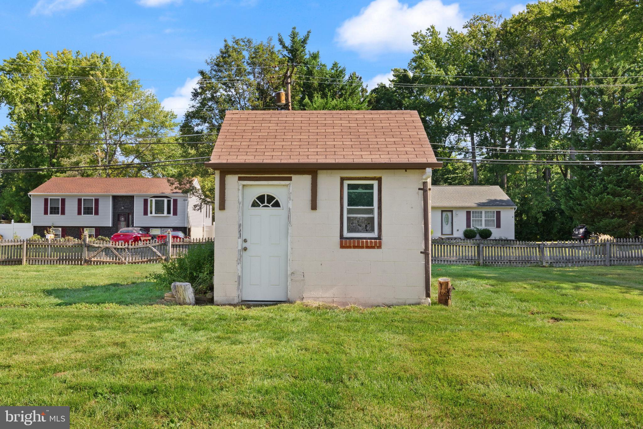 TWIN RIVER BEACH - Residential