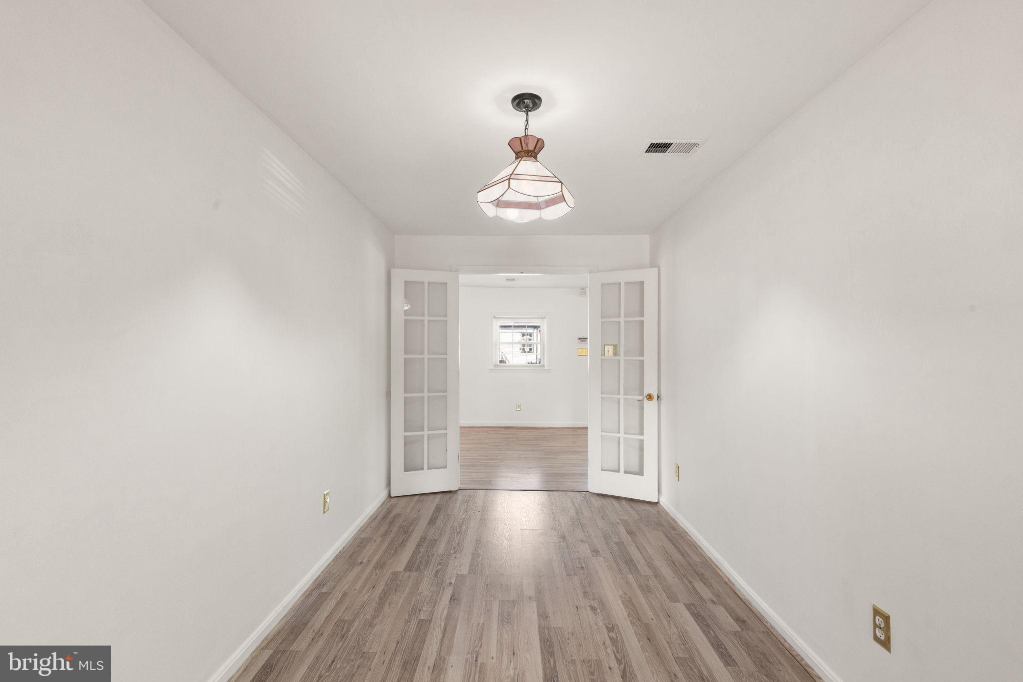 TWIN RIVER BEACH - Residential