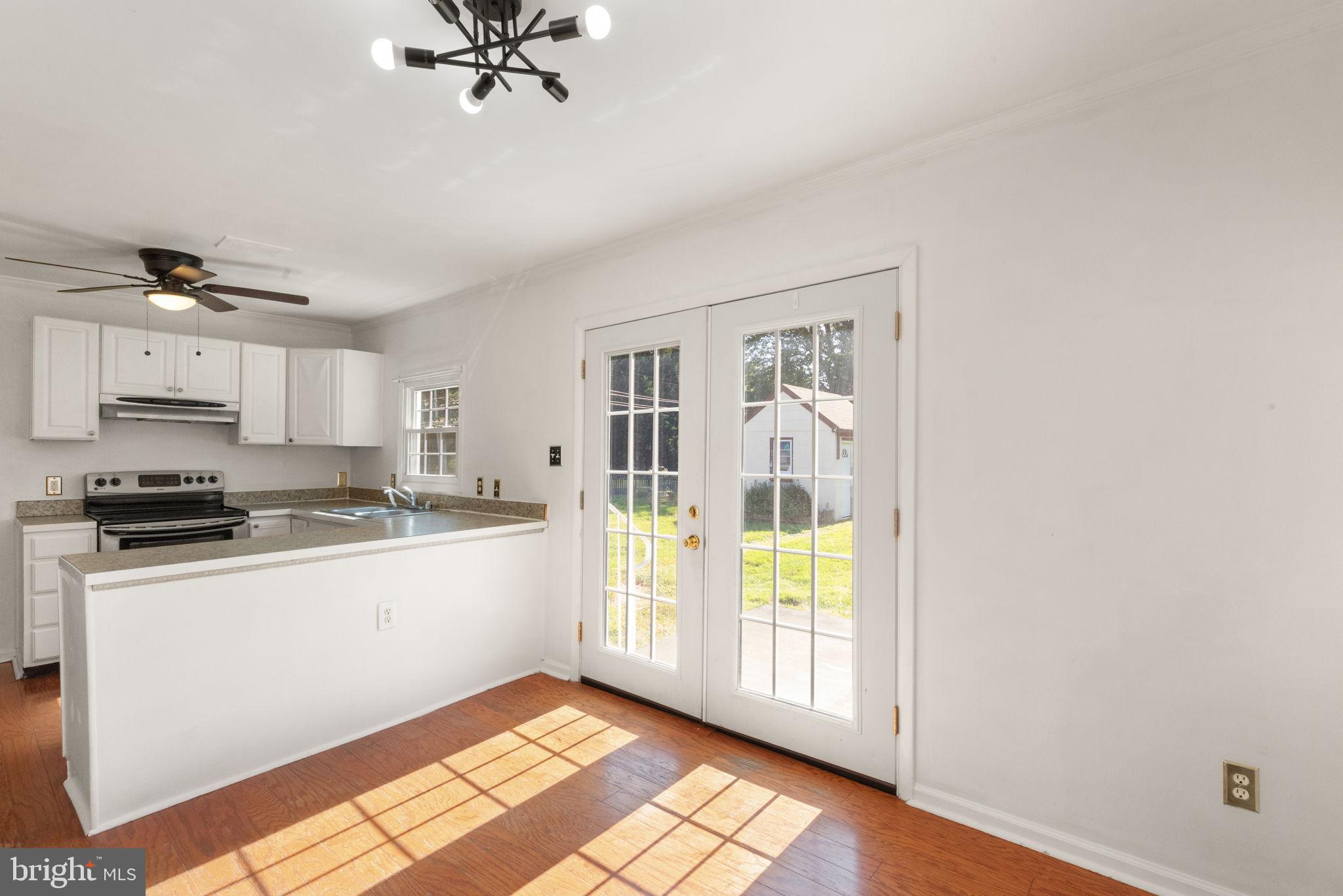 TWIN RIVER BEACH - Residential