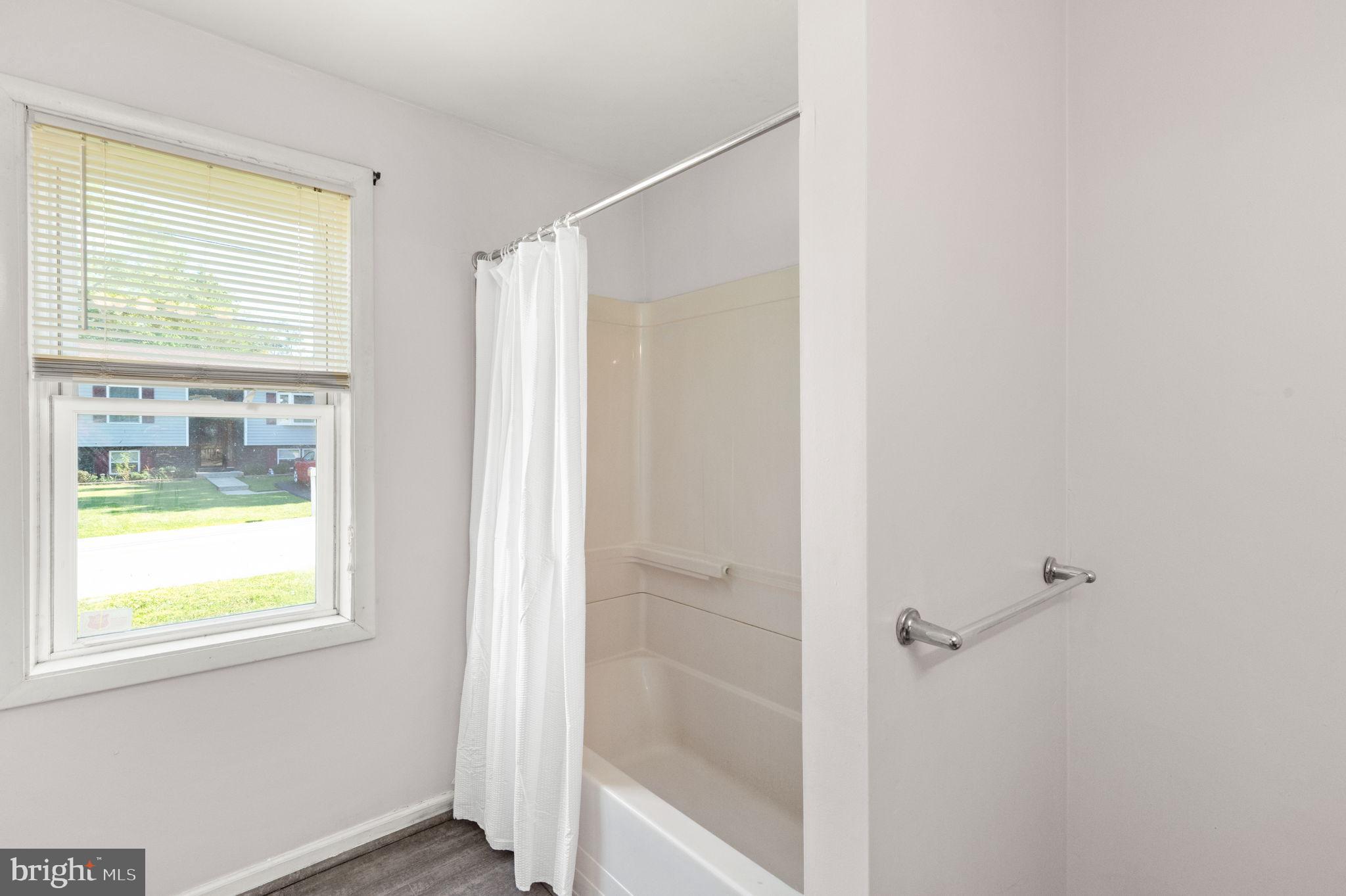 TWIN RIVER BEACH - Residential