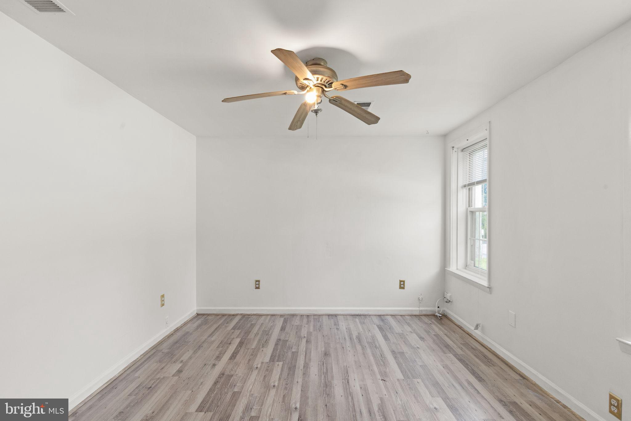 TWIN RIVER BEACH - Residential