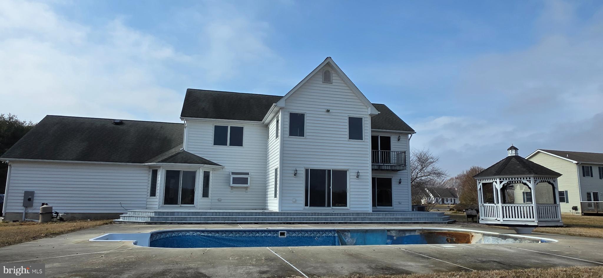 HUNTERS RIDGE - Residential