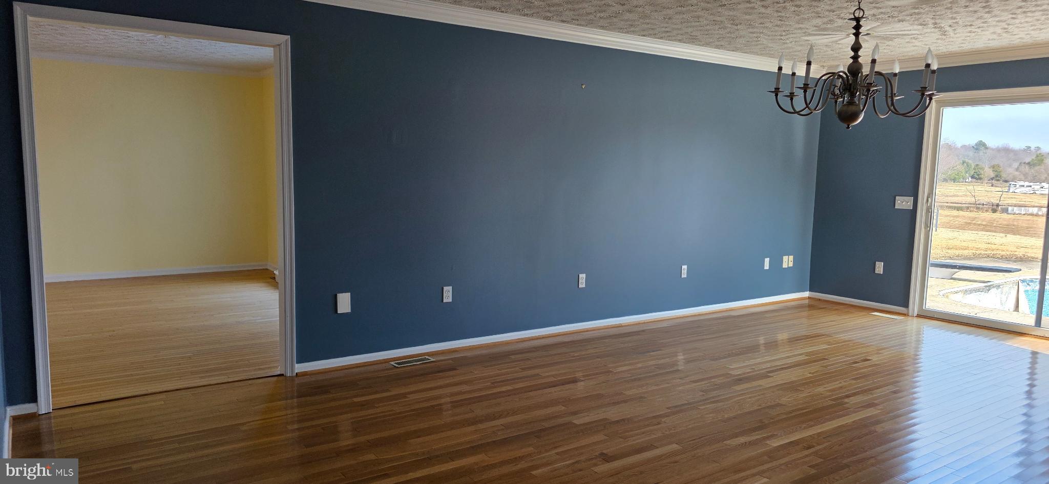 HUNTERS RIDGE - Residential