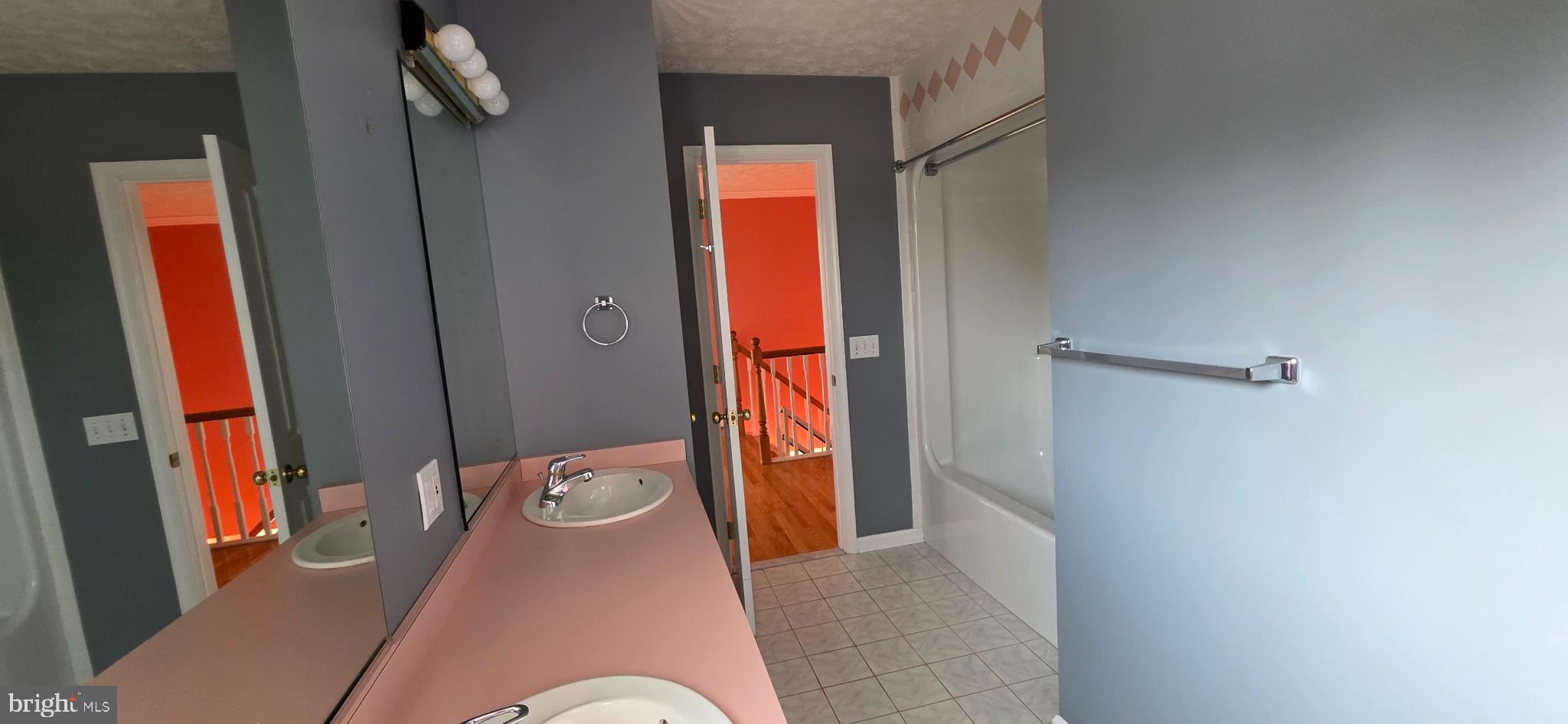 HUNTERS RIDGE - Residential