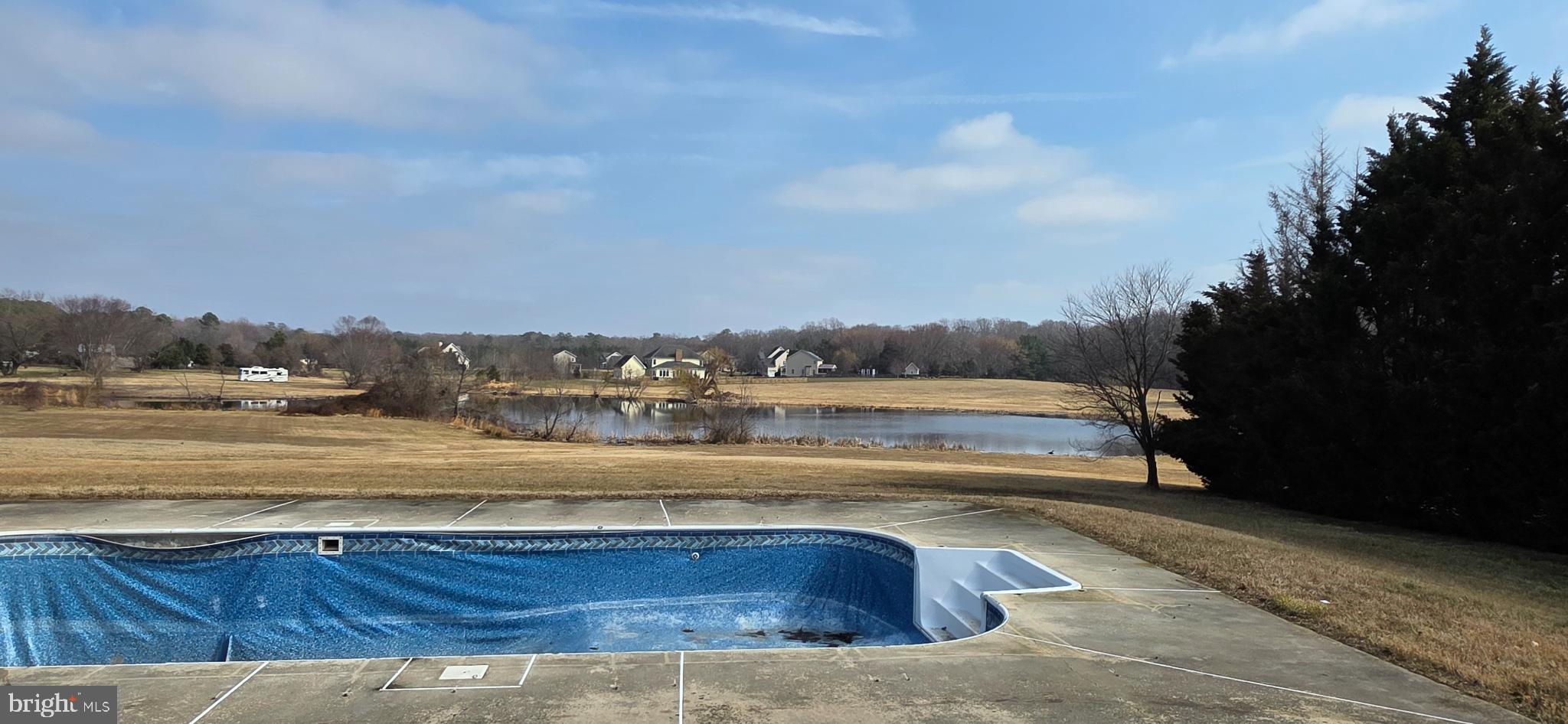 HUNTERS RIDGE - Residential