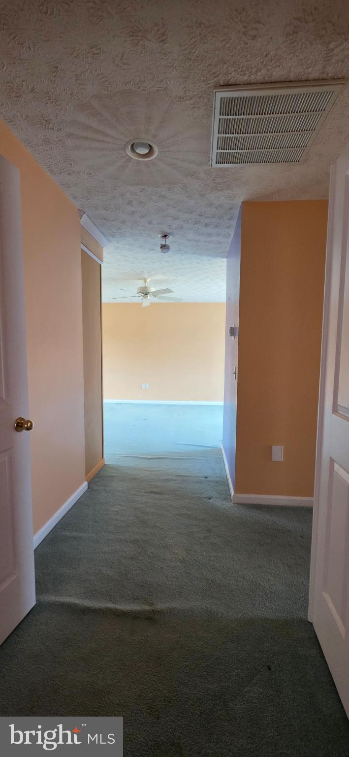 HUNTERS RIDGE - Residential