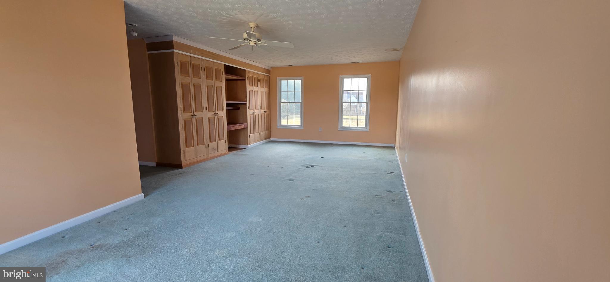 HUNTERS RIDGE - Residential