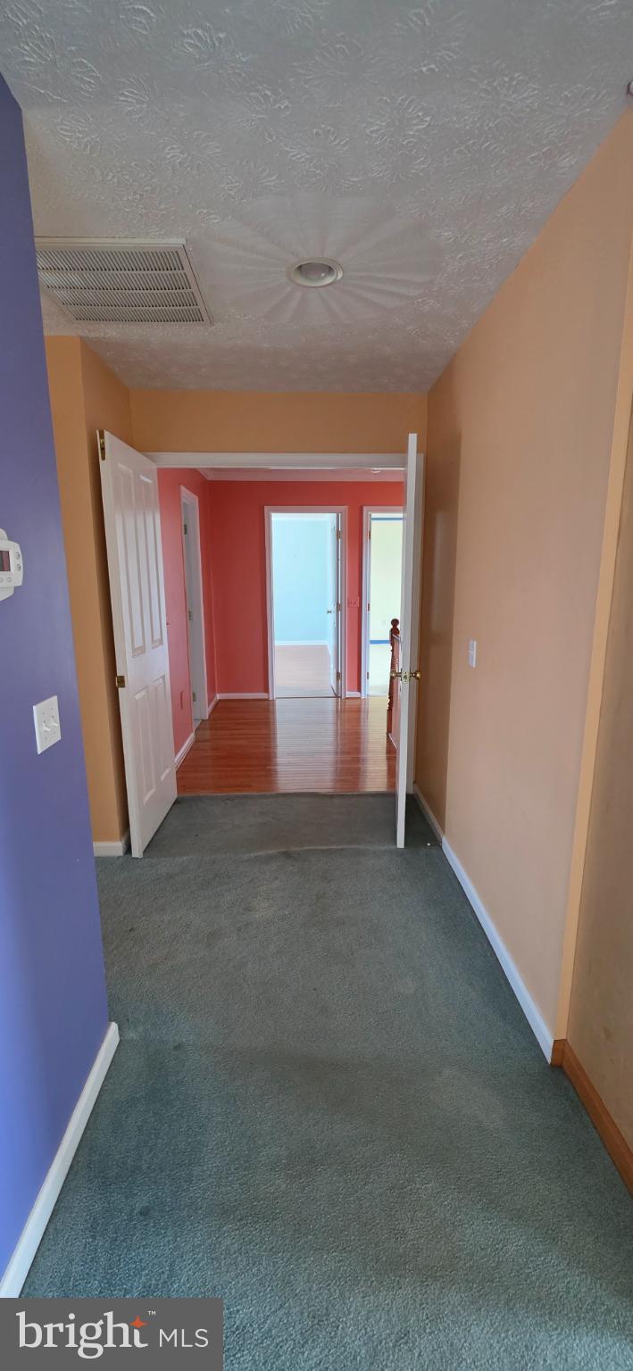 HUNTERS RIDGE - Residential