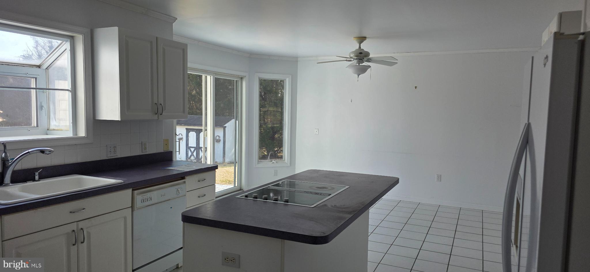 HUNTERS RIDGE - Residential