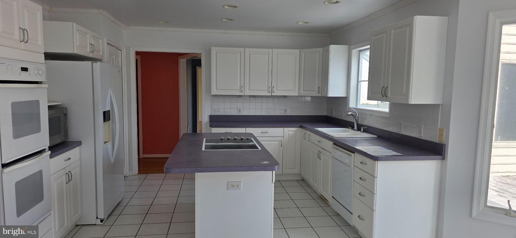 HUNTERS RIDGE - Residential