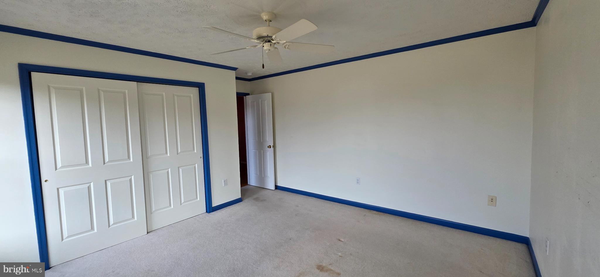 HUNTERS RIDGE - Residential