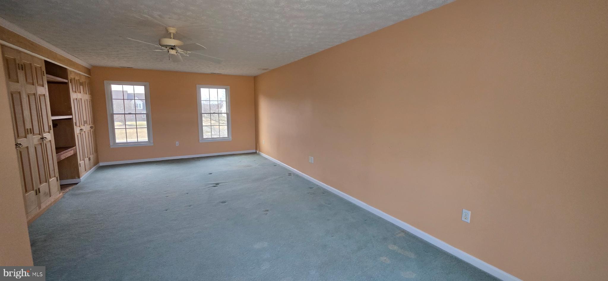 HUNTERS RIDGE - Residential