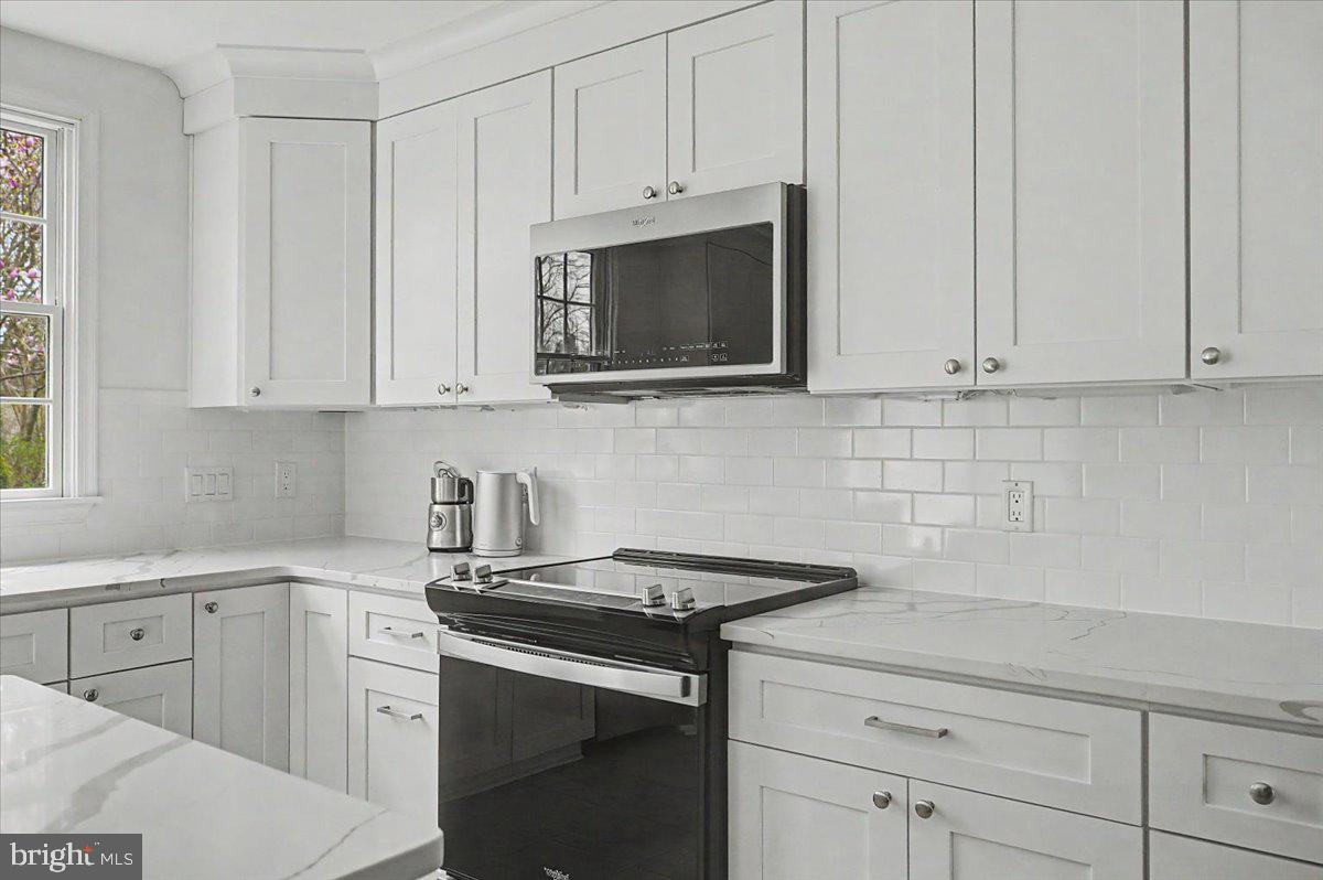 COTTAGEVILLE - Residential