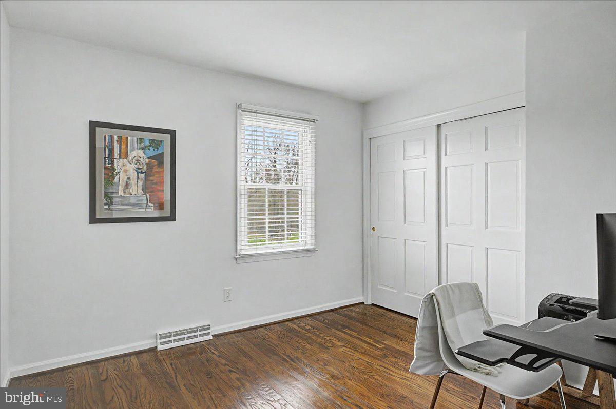 COTTAGEVILLE - Residential