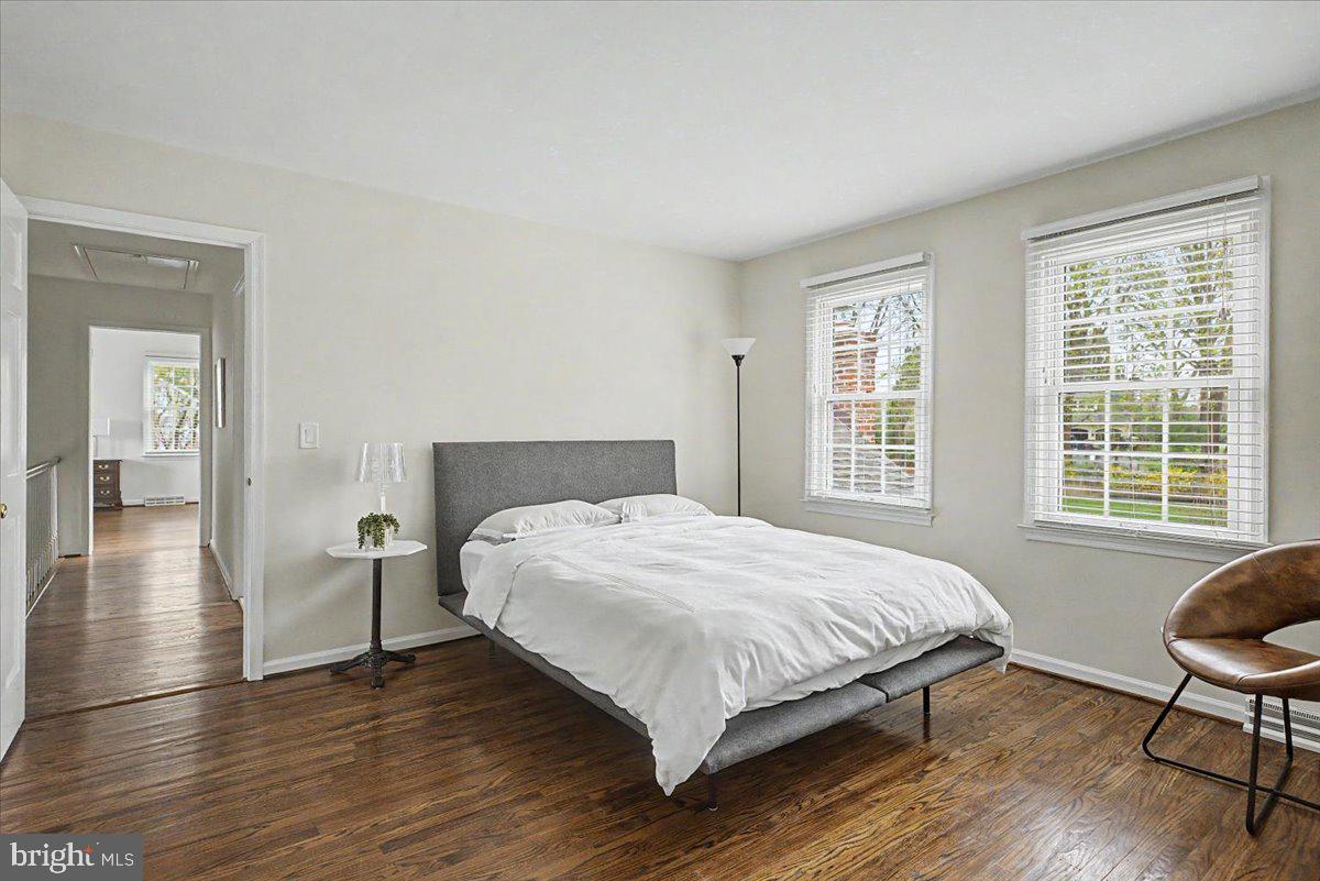 COTTAGEVILLE - Residential