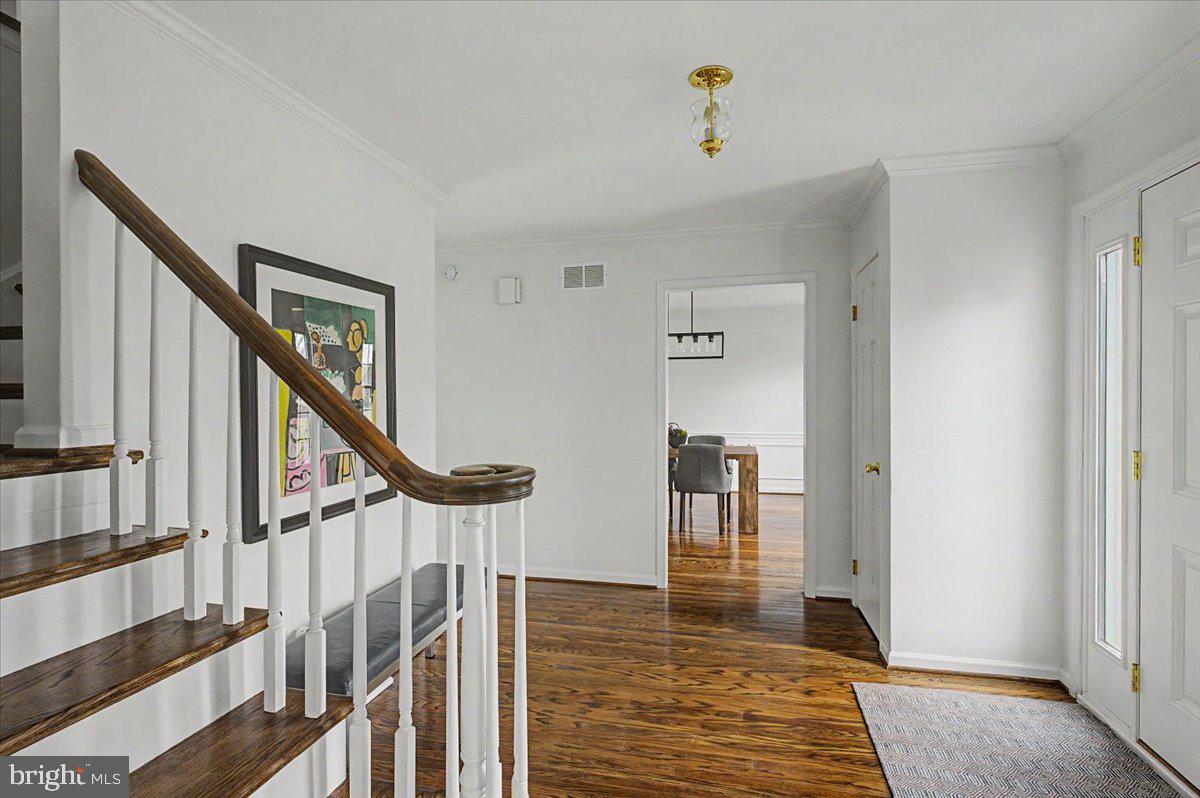 COTTAGEVILLE - Residential