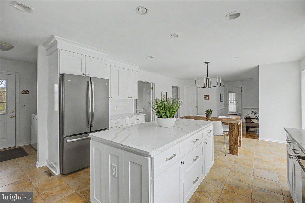 COTTAGEVILLE - Residential