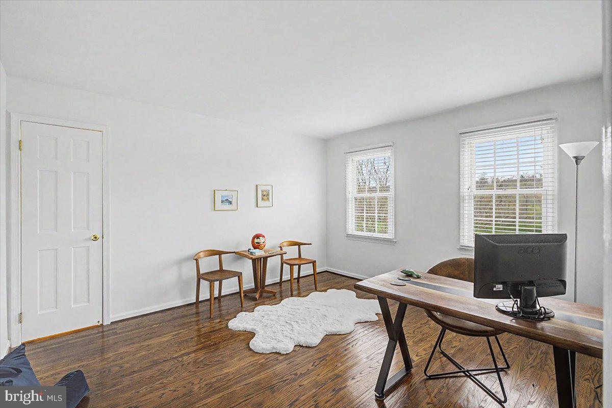 COTTAGEVILLE - Residential