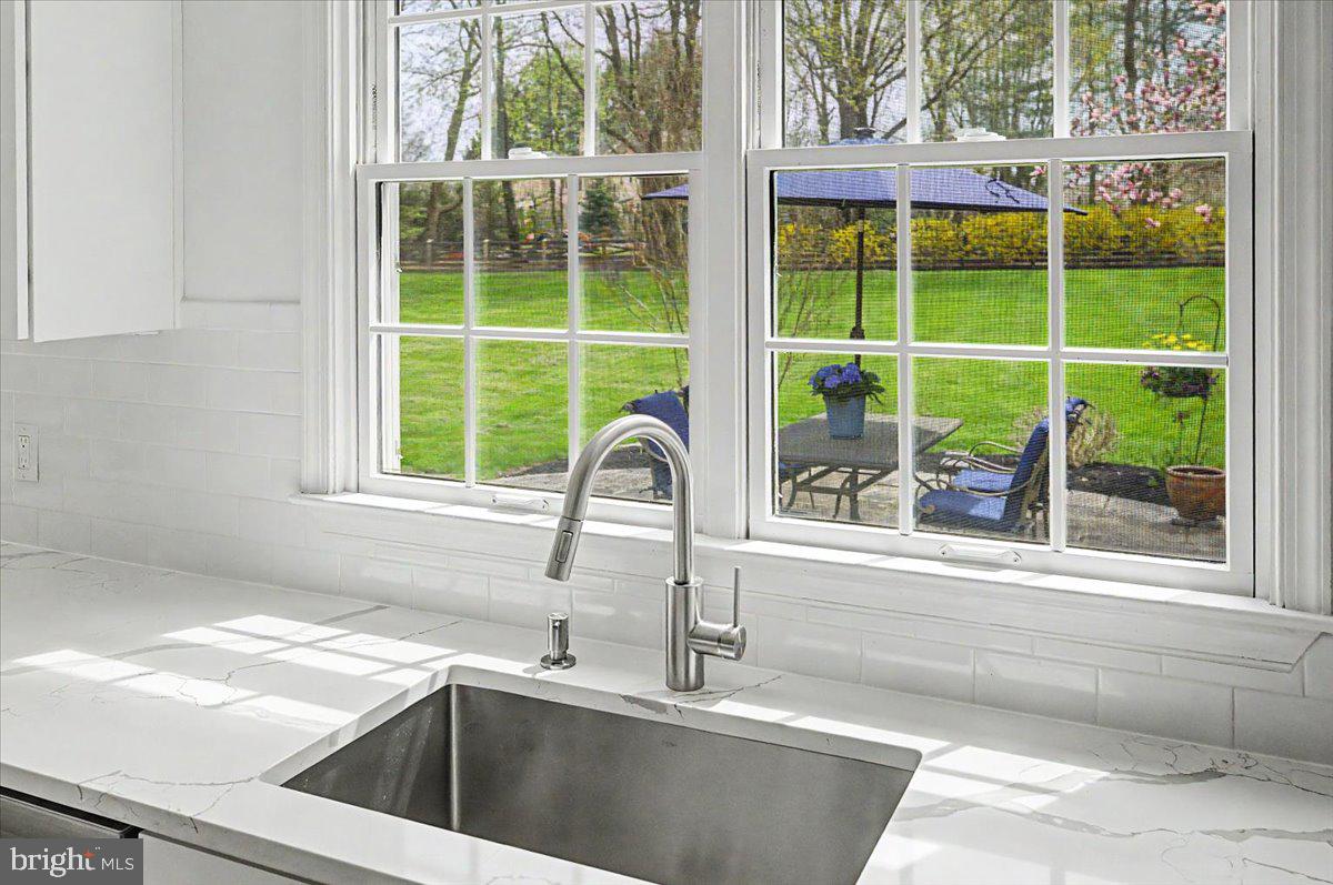 COTTAGEVILLE - Residential