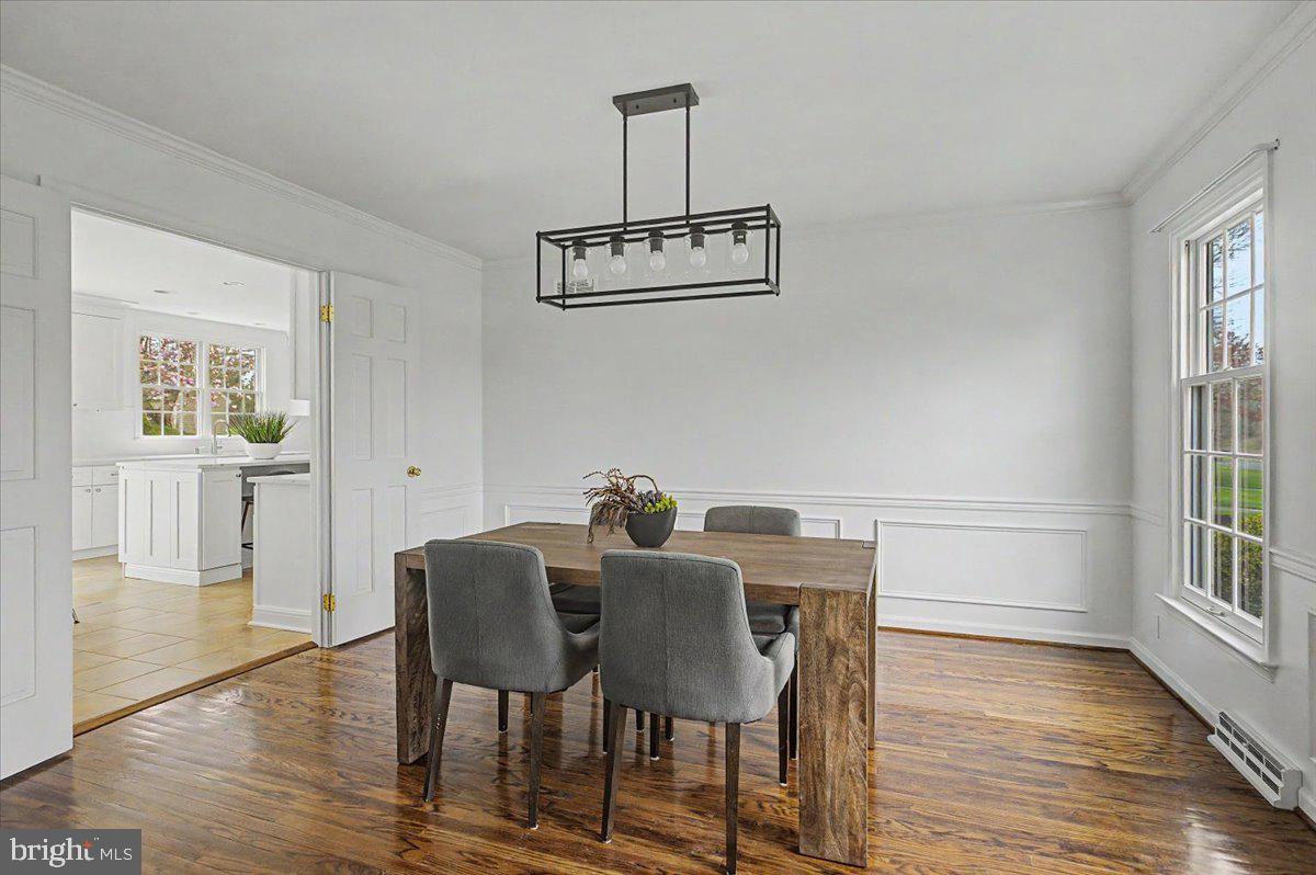 COTTAGEVILLE - Residential