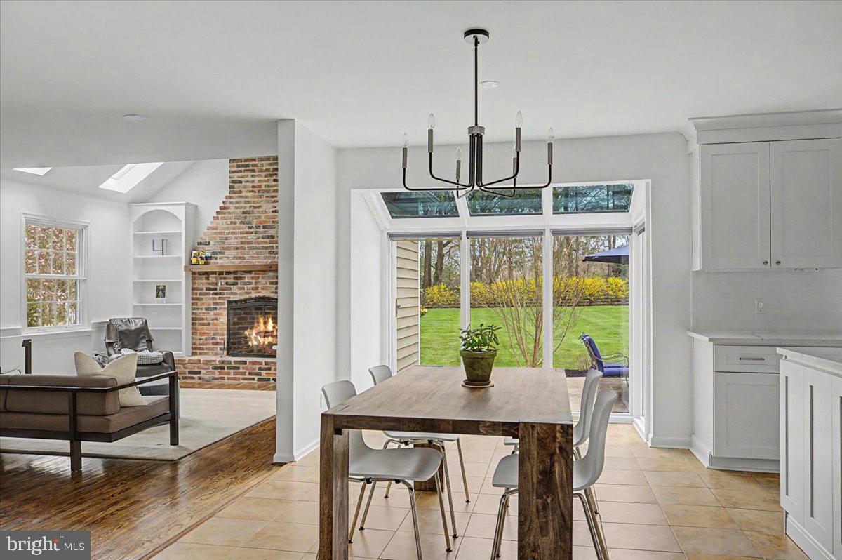 COTTAGEVILLE - Residential