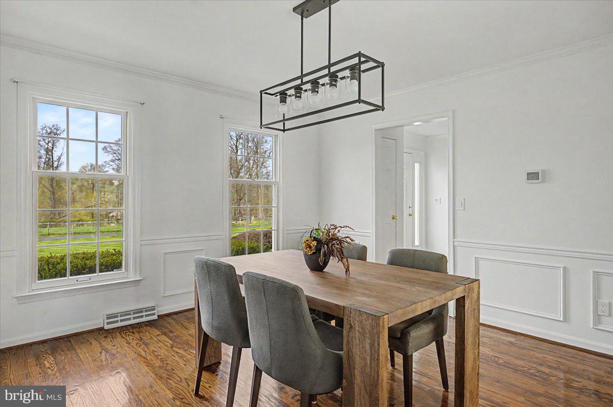 COTTAGEVILLE - Residential