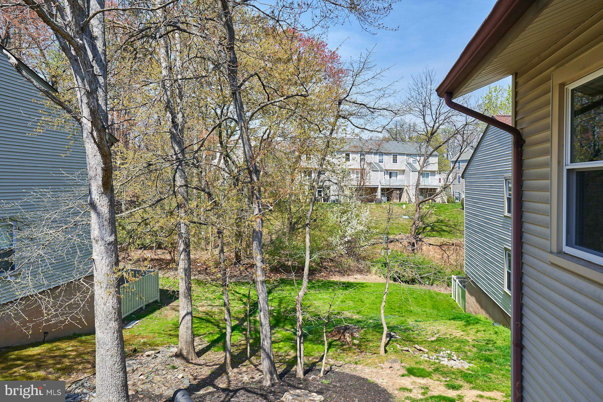 ROCKLEDGE CLUSTERS CONDO - Residential