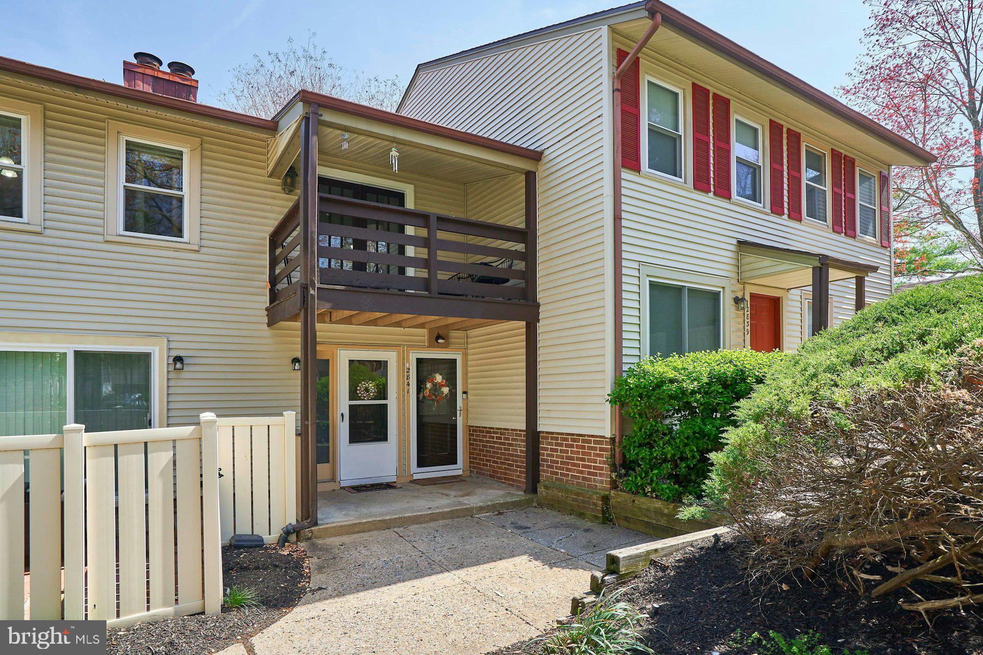 ROCKLEDGE CLUSTERS CONDO - Residential