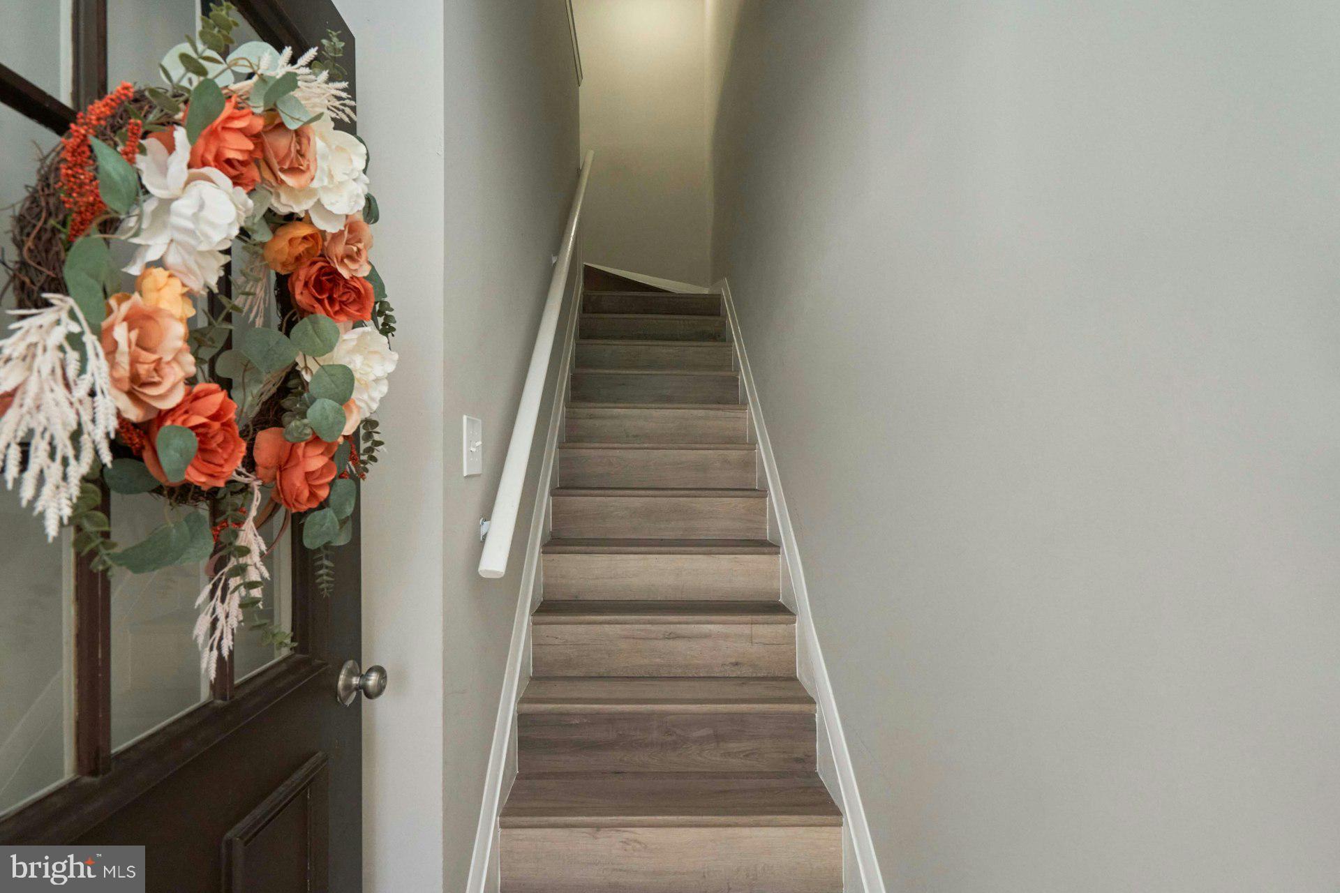 ROCKLEDGE CLUSTERS CONDO - Residential