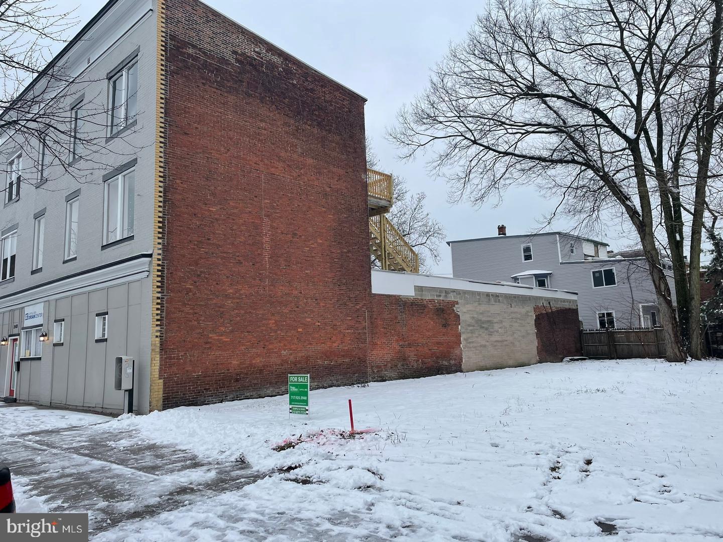 2404 N 6TH STREET