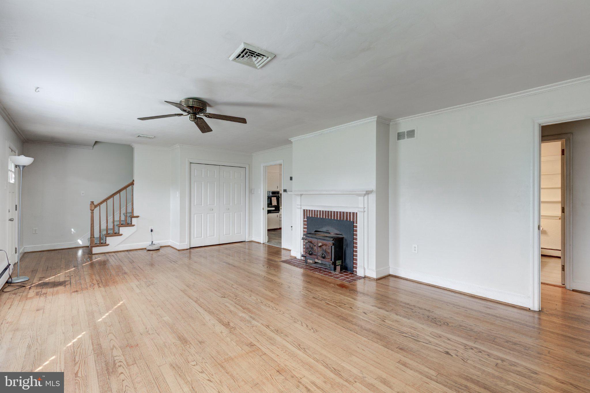 333 W MYRTLE STREET