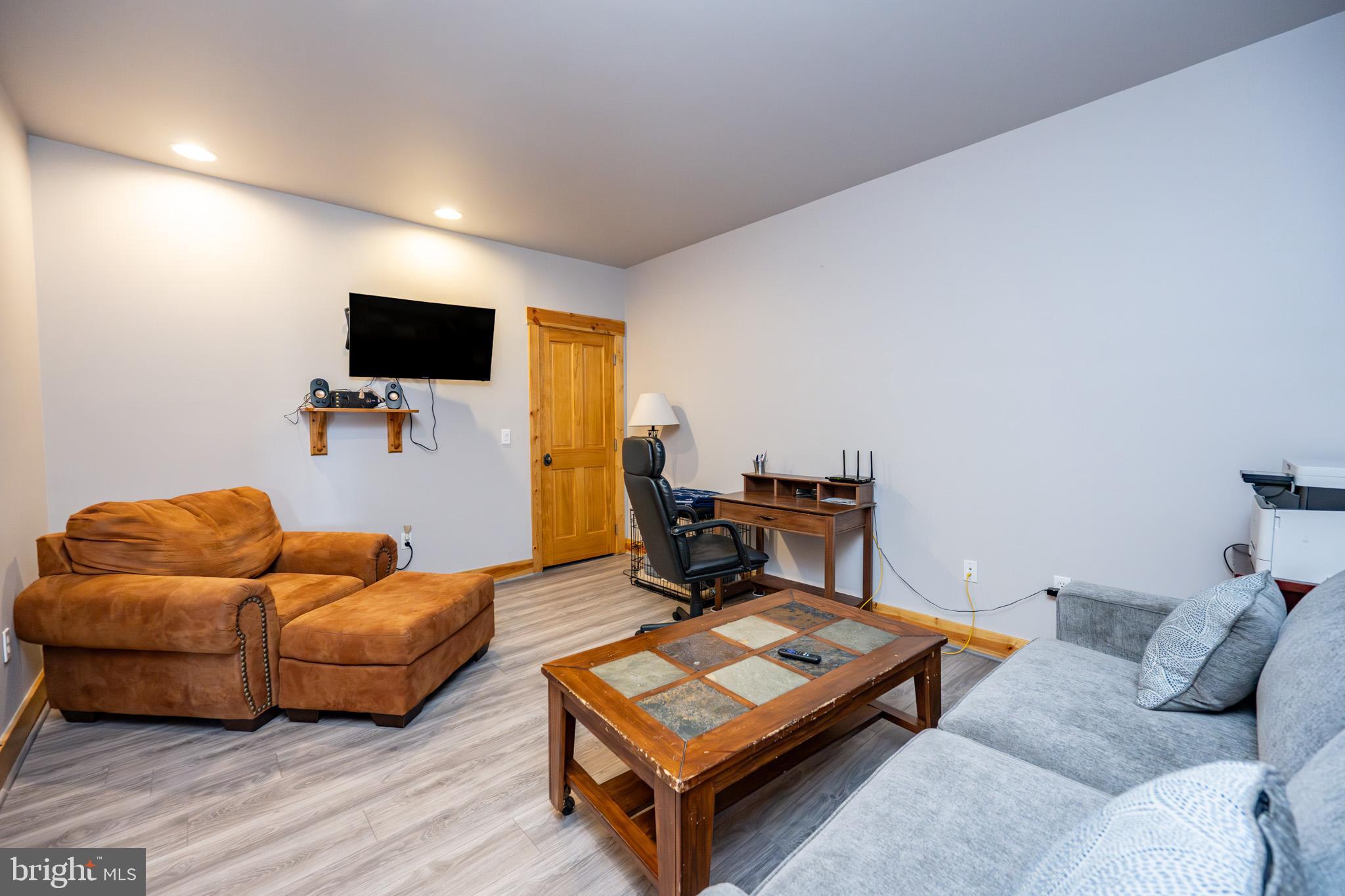 KENDALL CAMP - Residential