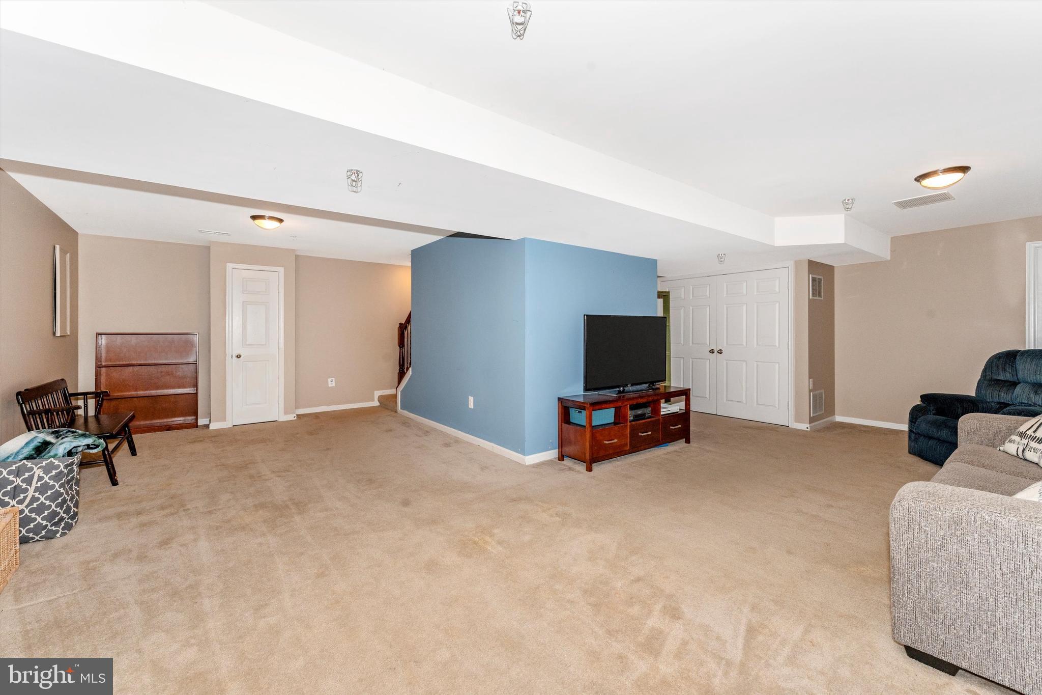 MANCHESTER FARMS - Residential