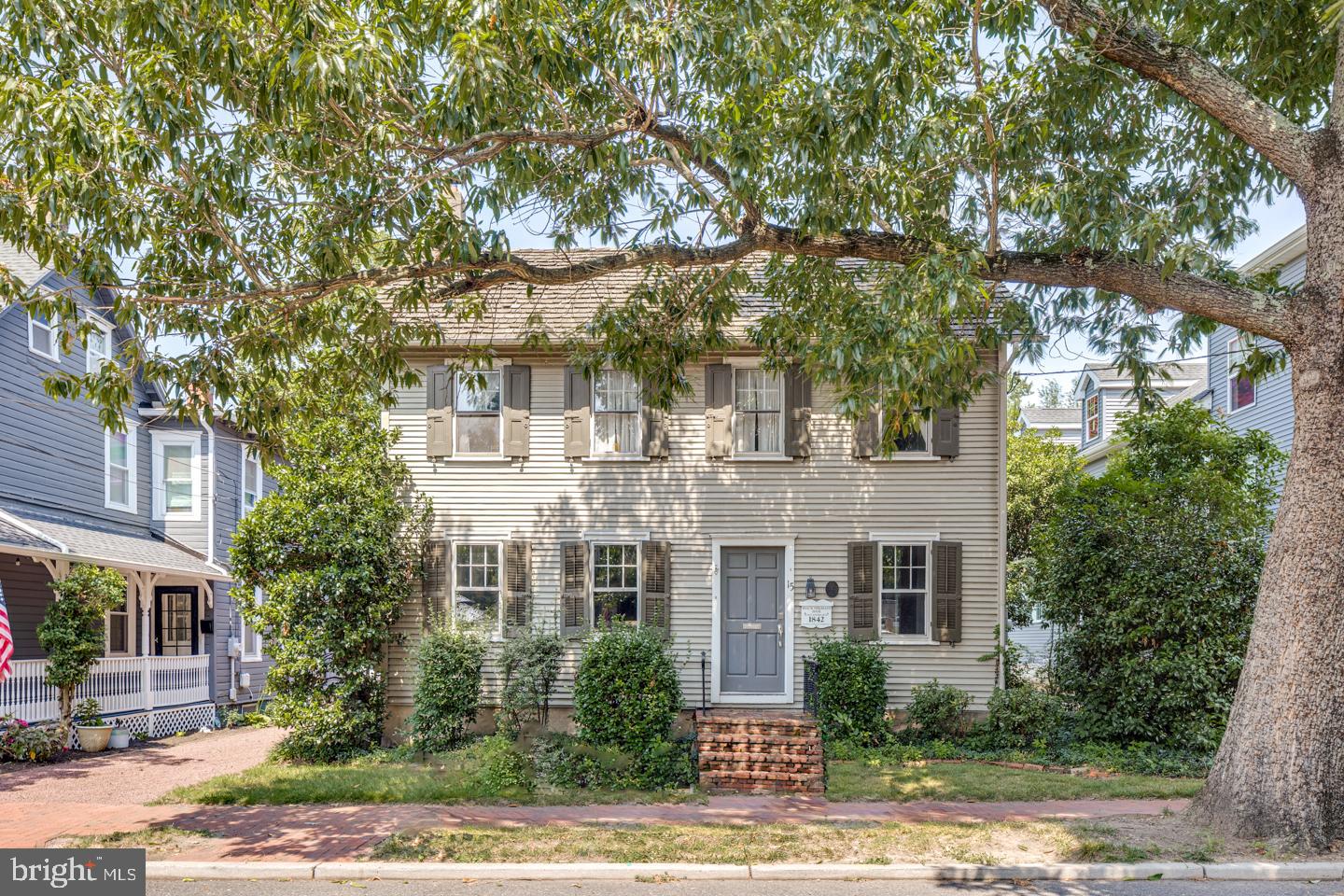 15 E 2ND STREET
