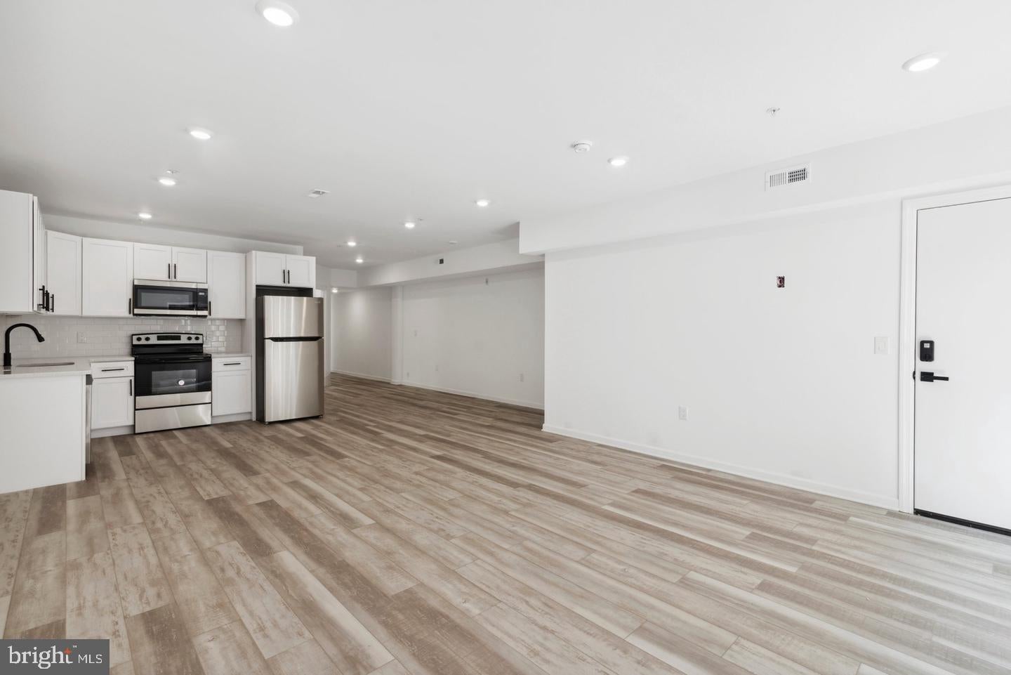 890 N 42ND STREET