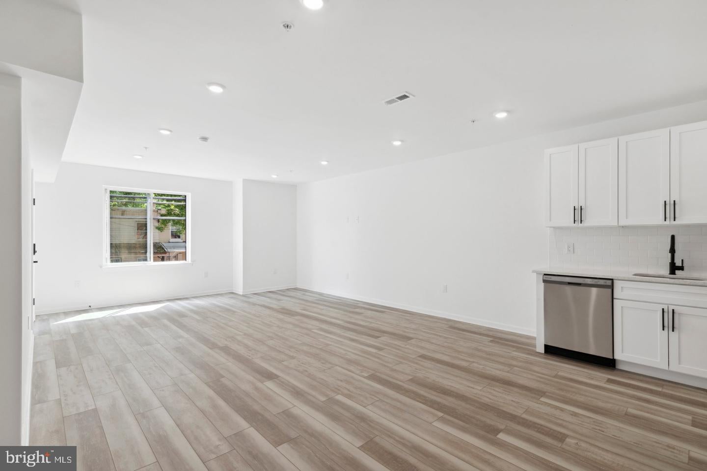 890 N 42ND STREET