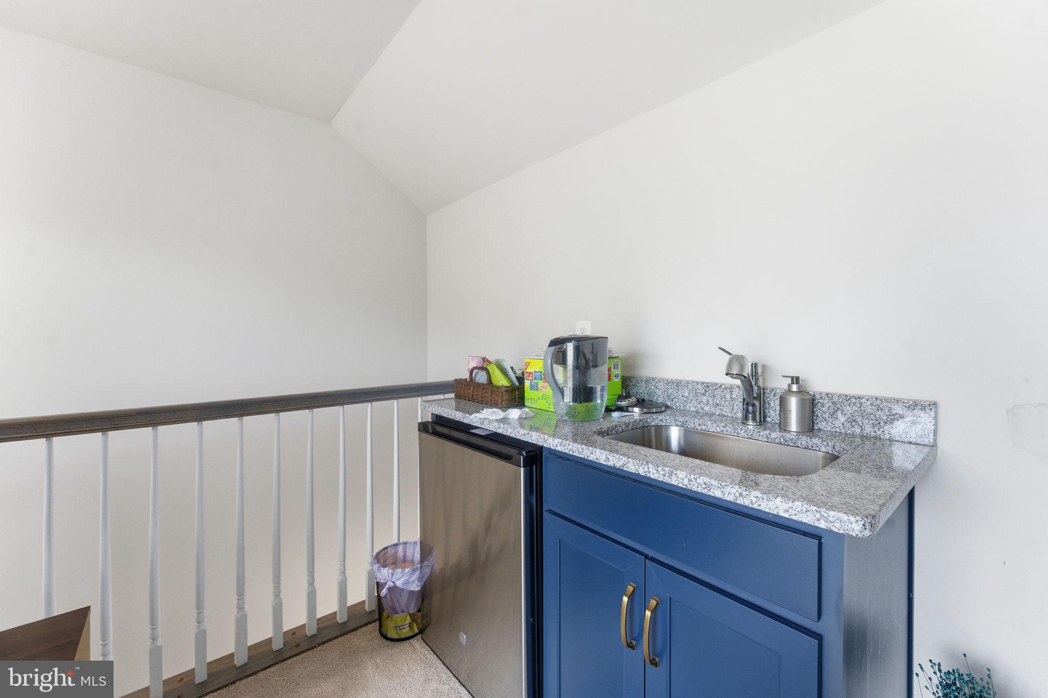 NORTH HILL - Residential Lease