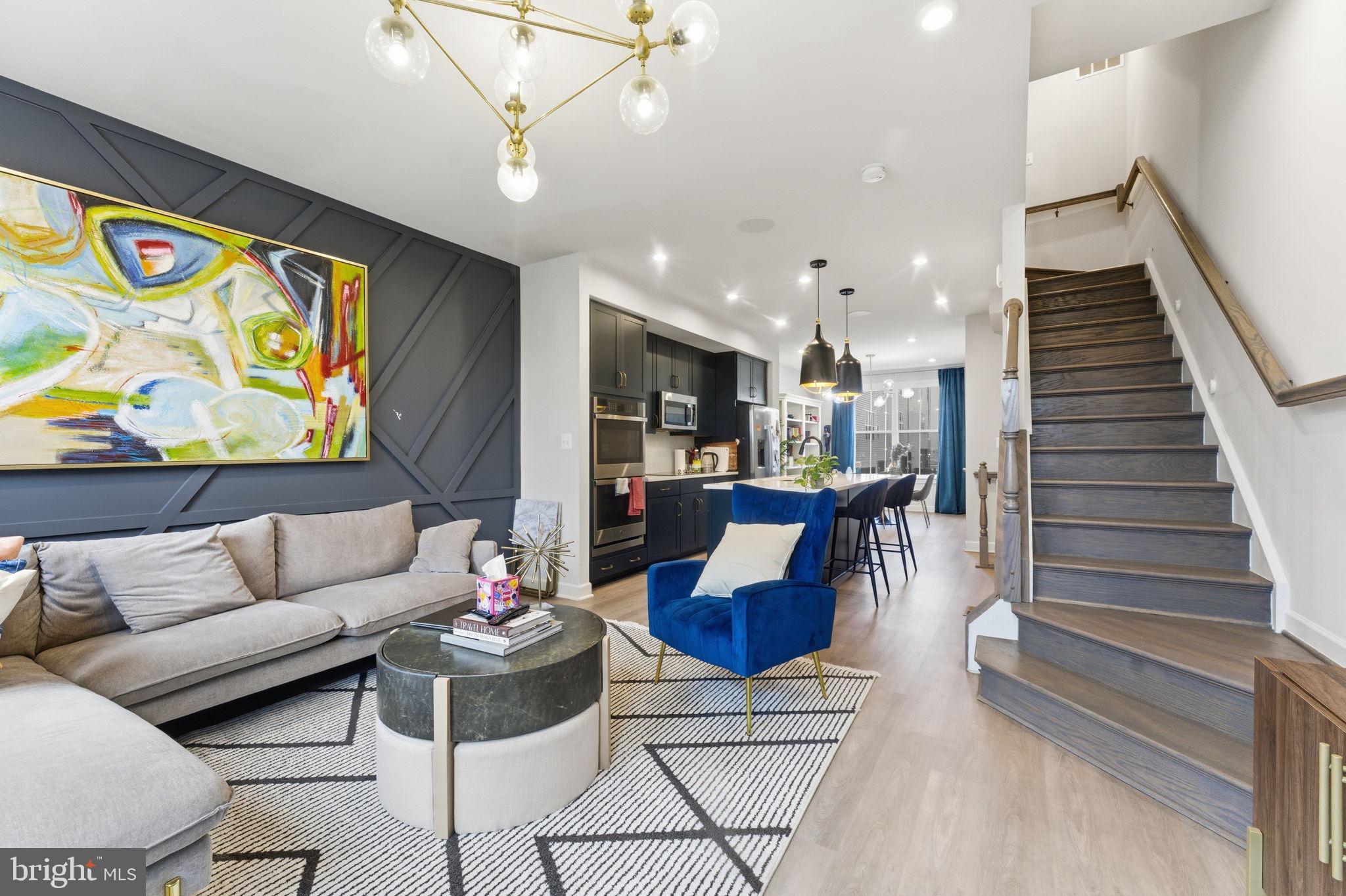 NORTH HILL - Residential Lease