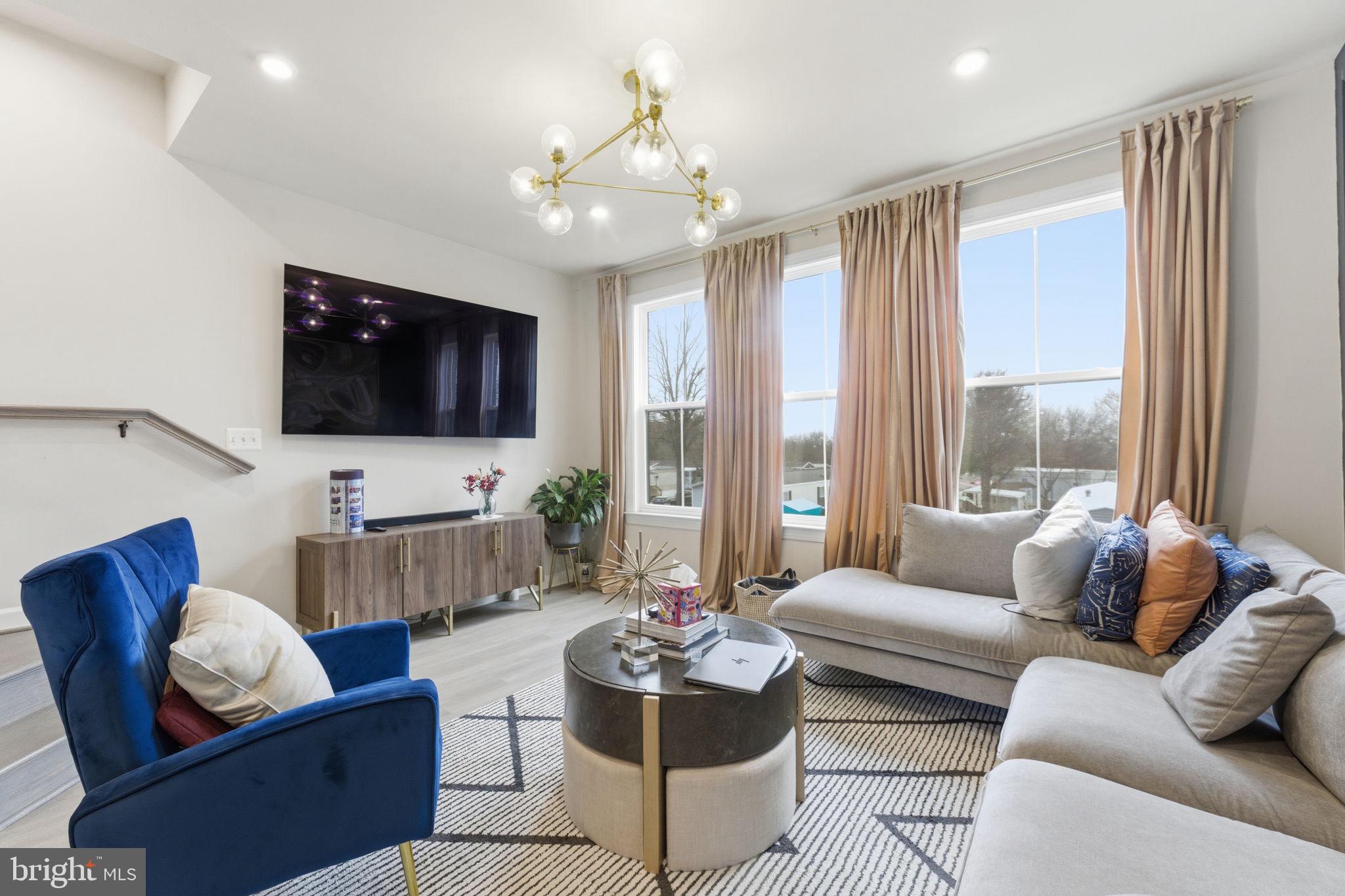 NORTH HILL - Residential Lease