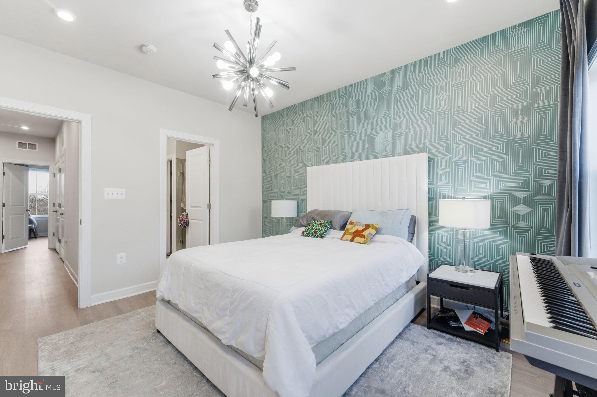 NORTH HILL - Residential Lease