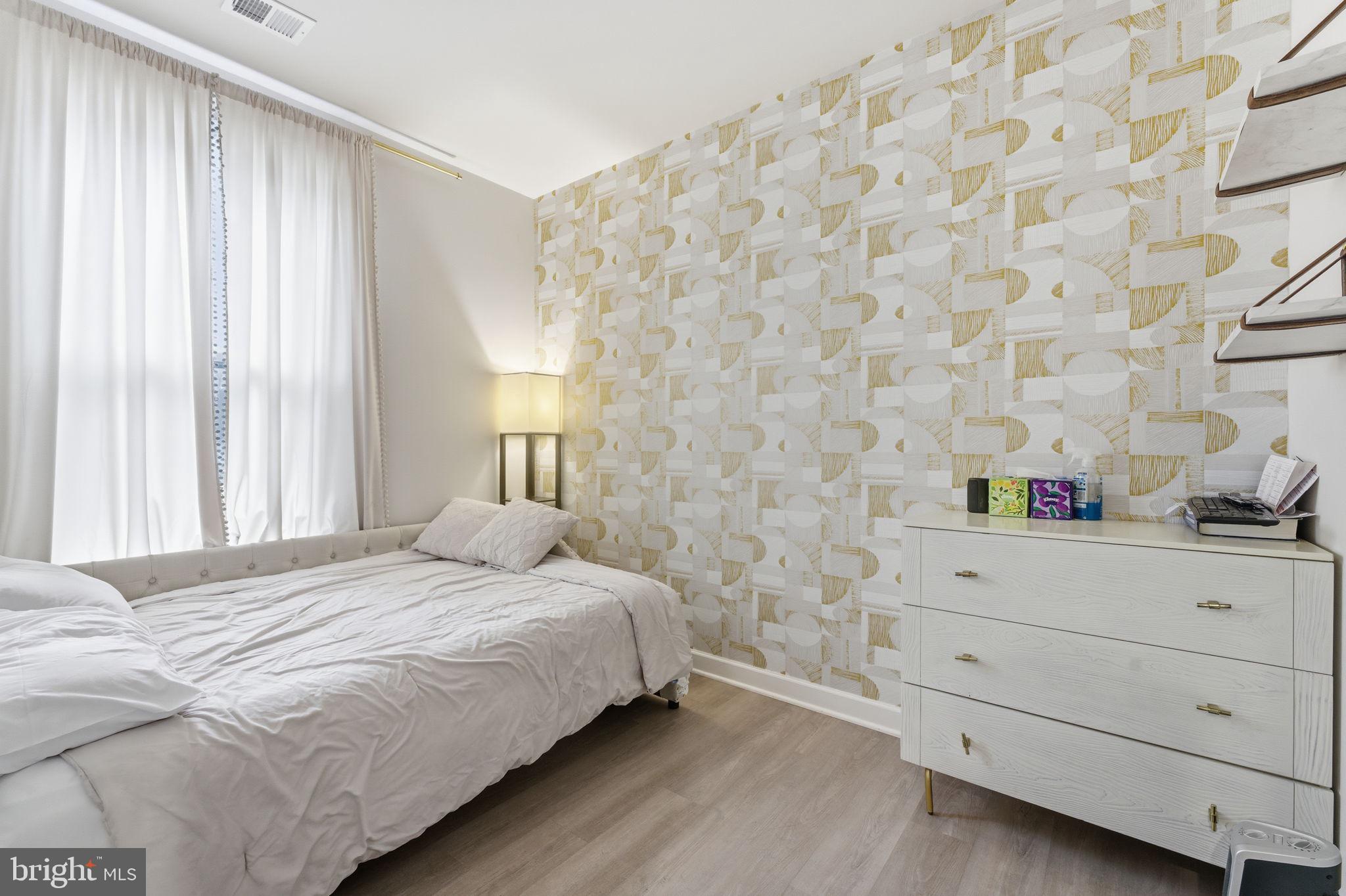 NORTH HILL - Residential Lease