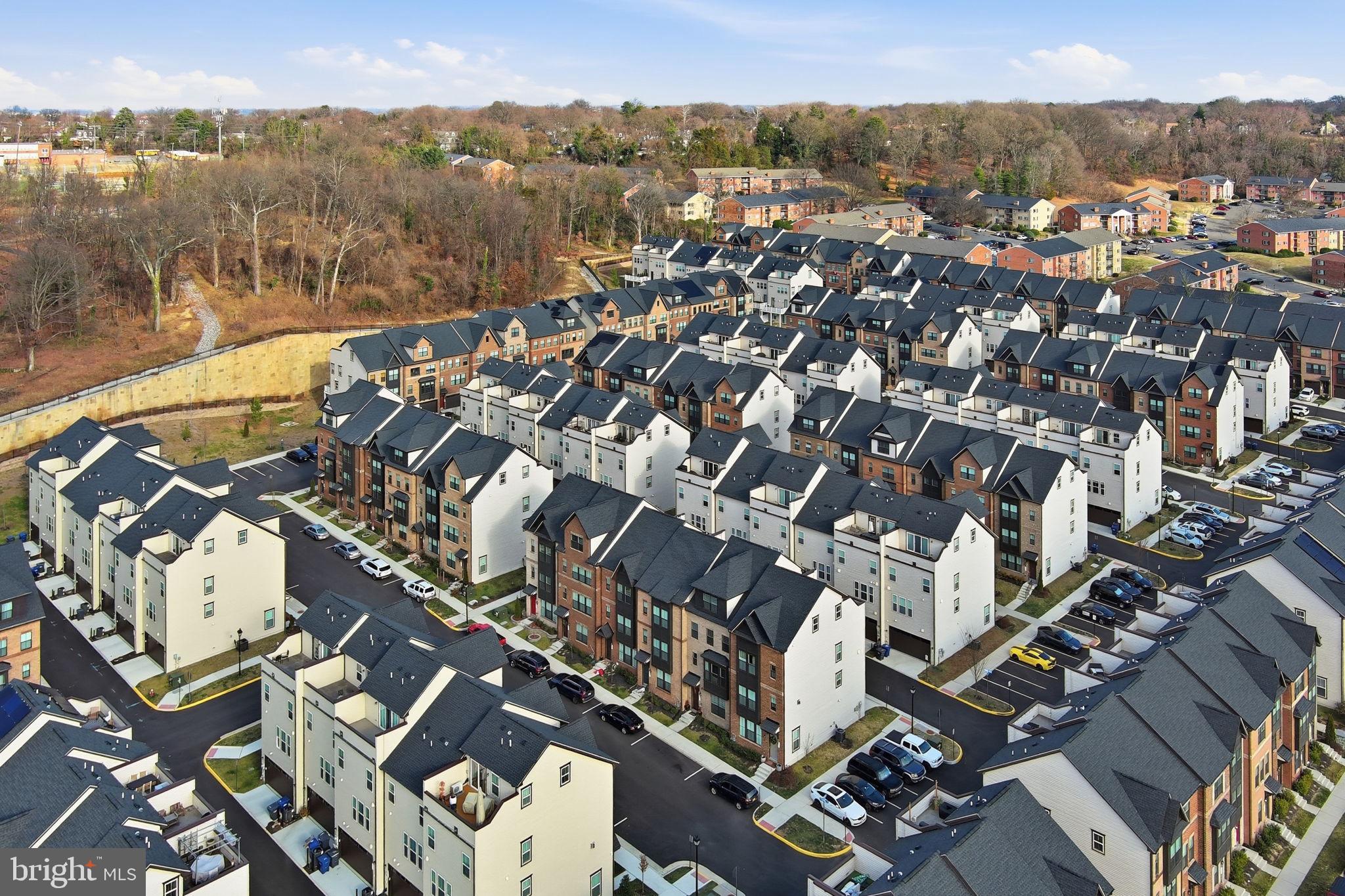 NORTH HILL - Residential Lease