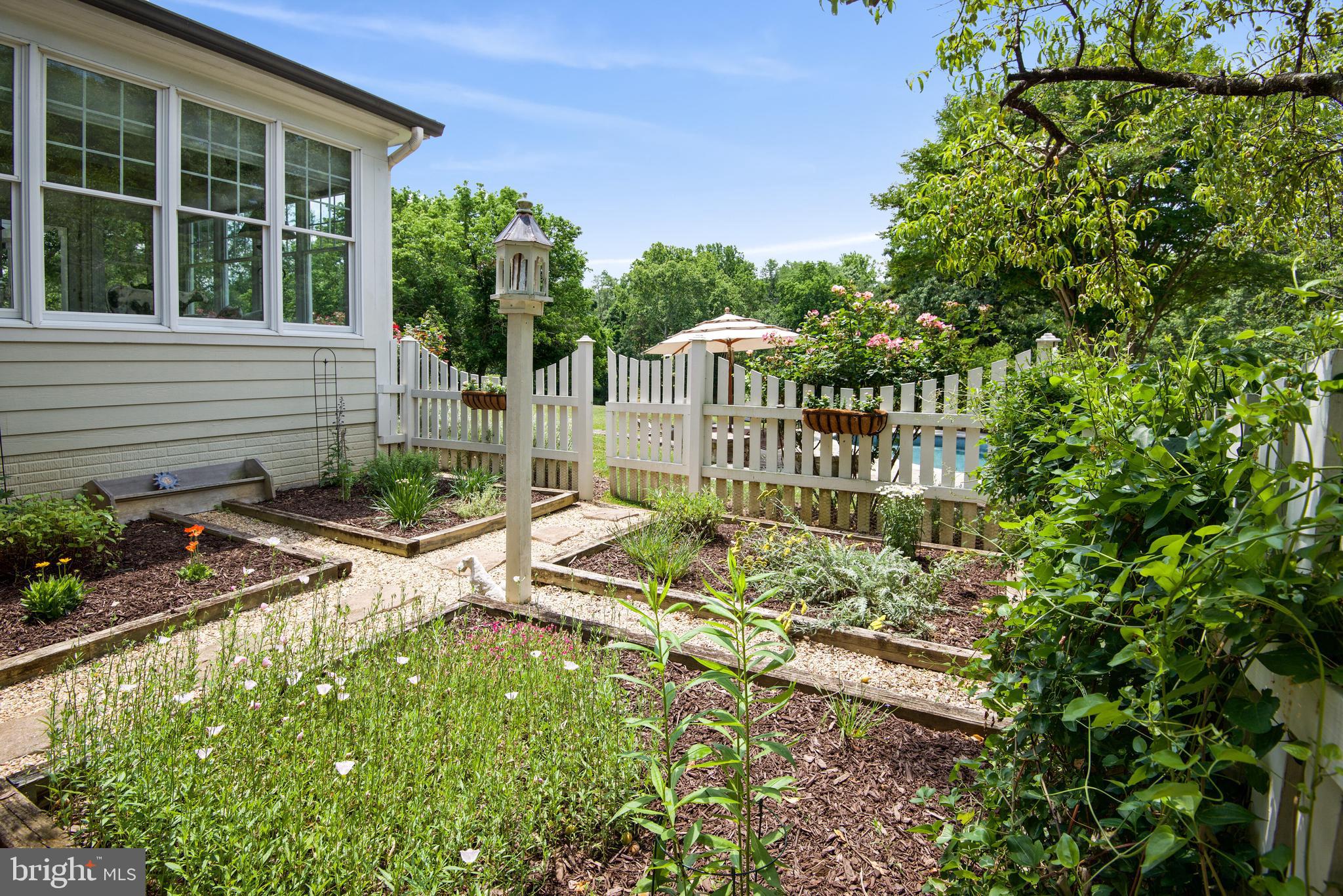 ATOKA CHASE - Residential