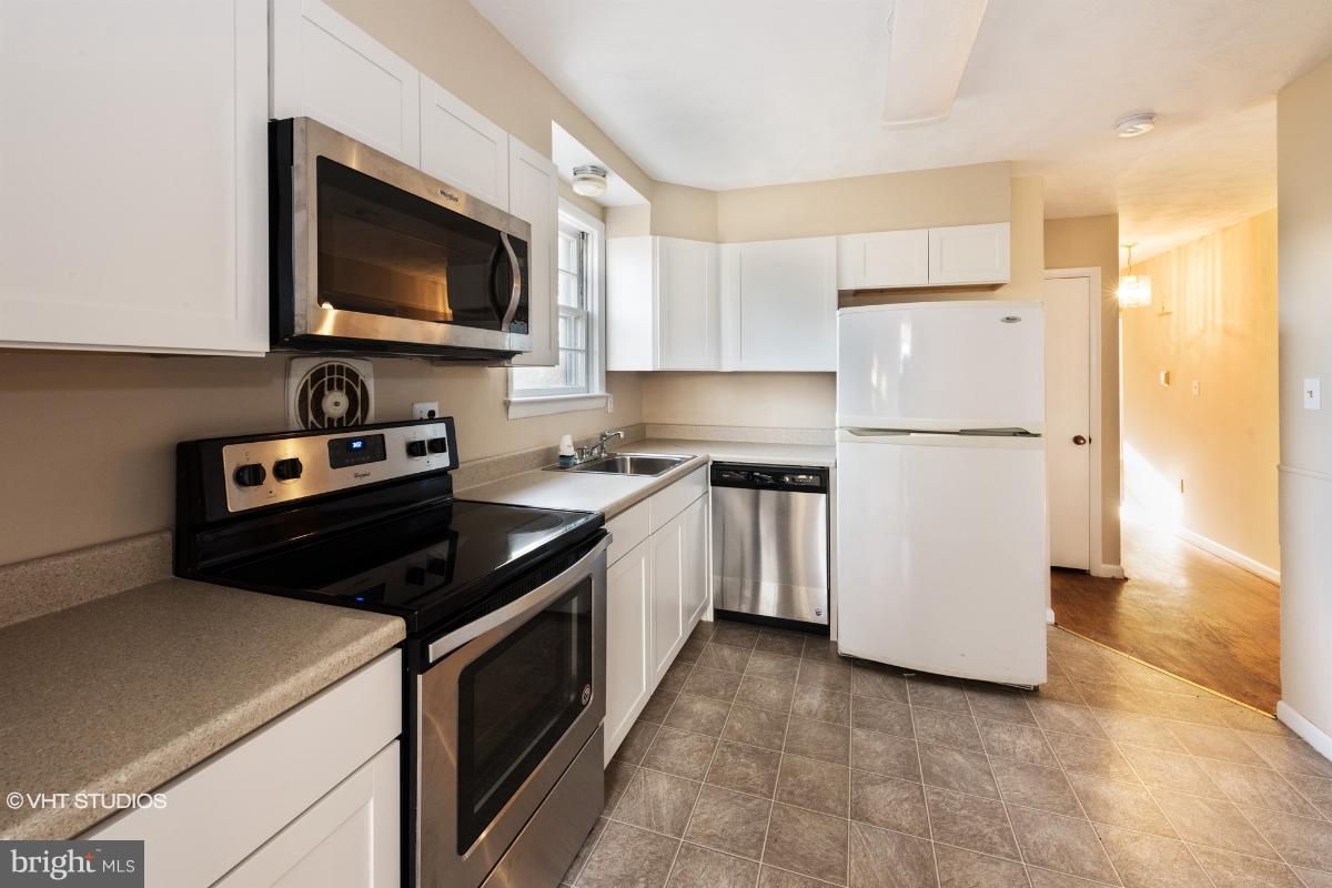 ANDREW HILLS - Residential