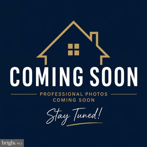 Photo of 5624 Queensberry Avenue, SPRINGFIELD, VA 22151 (MLS # VAFX2333730)