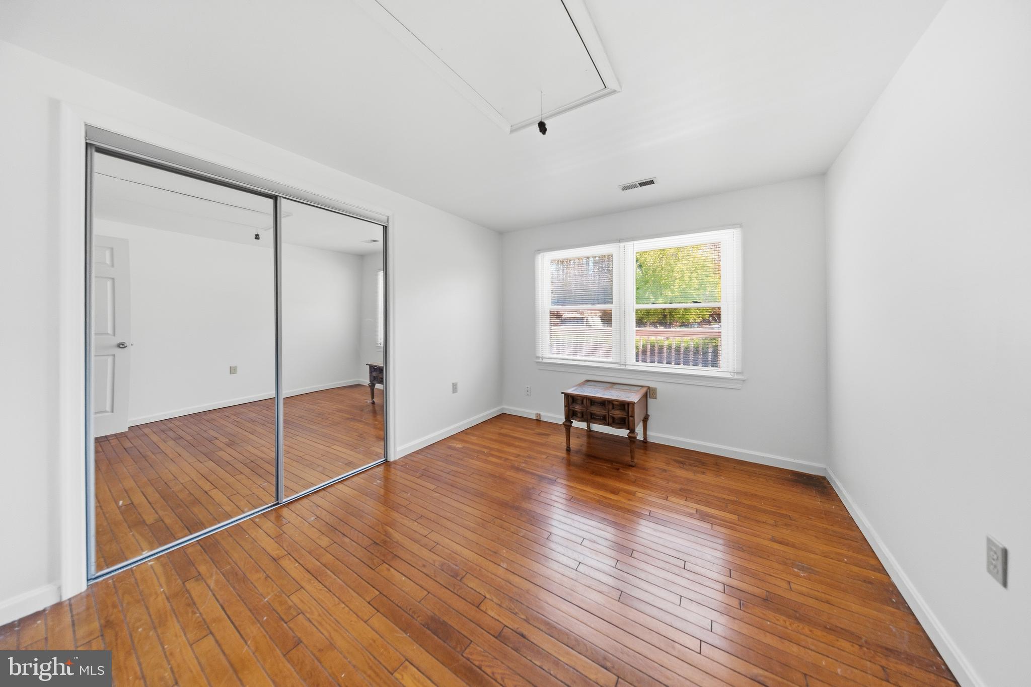 ROMANCOKE ON THE BAY - Residential