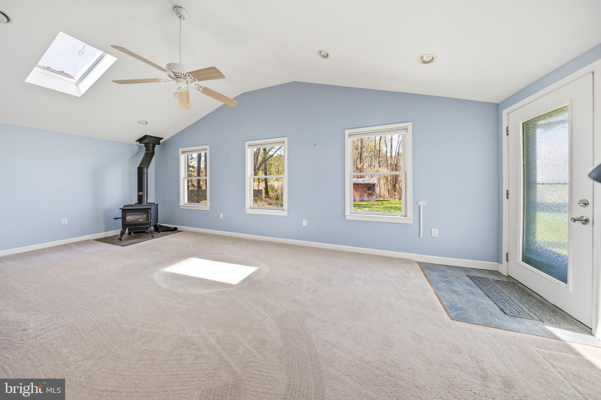 ROMANCOKE ON THE BAY - Residential