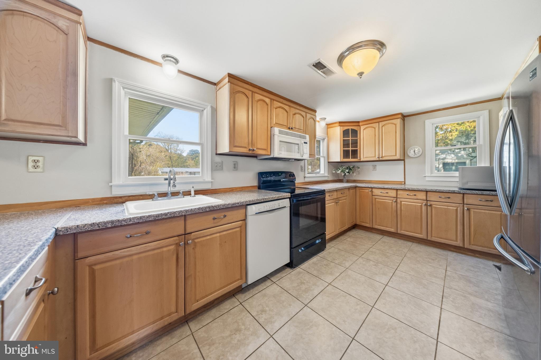 ROMANCOKE ON THE BAY - Residential